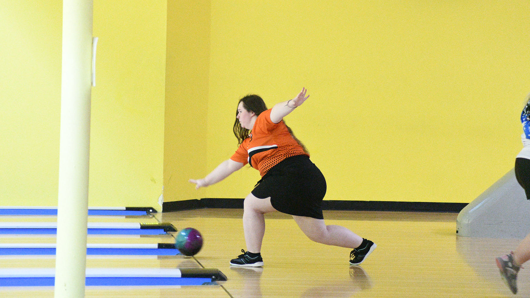 Bowling teams compete well at Mid-South Bowling Tournament