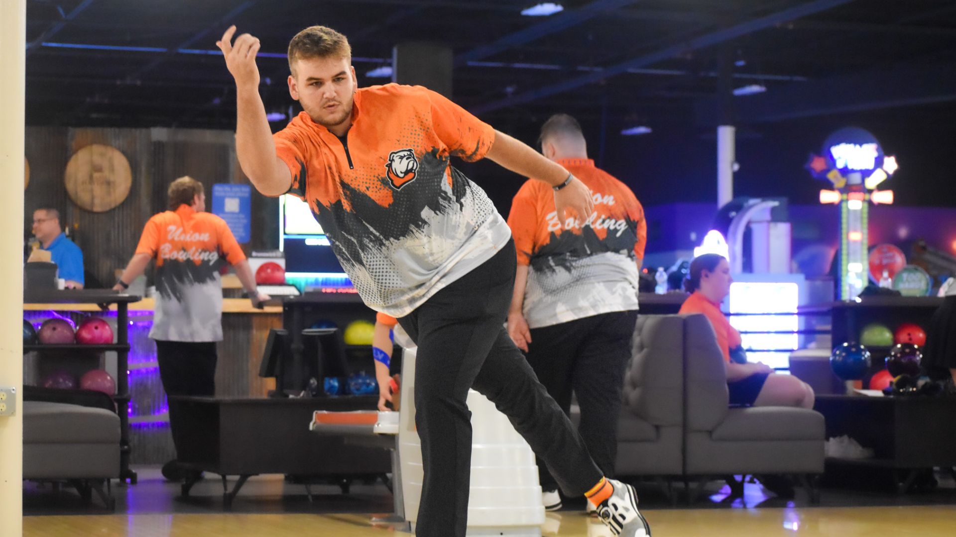 Union men's bowling secures top-five finishes at the Orange and Black Classic