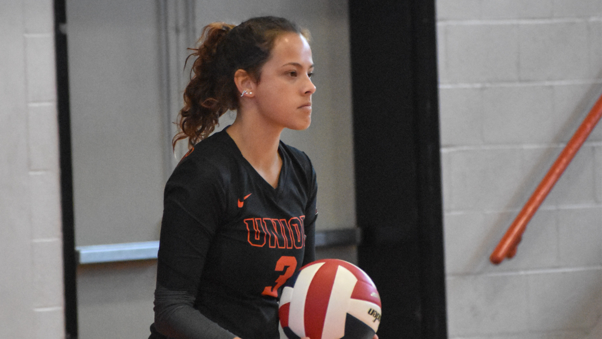 Union falls at Montreat in four sets