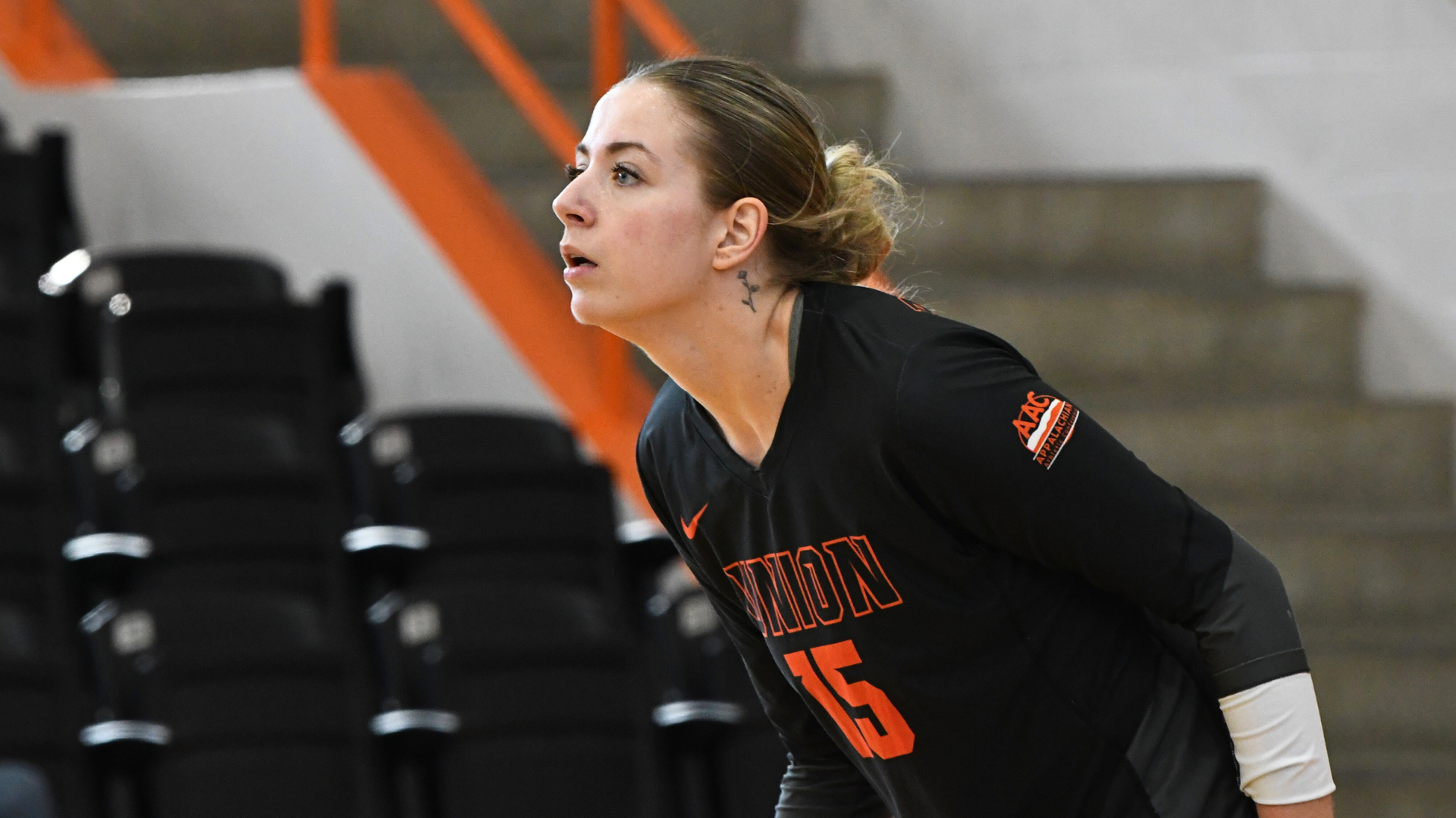 The Bulldogs win in four sets at Bryan